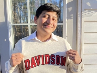 Admitted student in Davidson sweatshirt