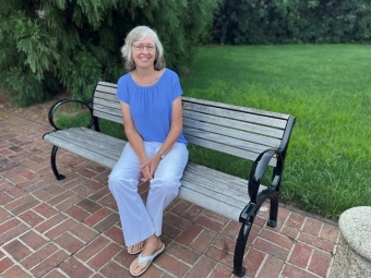 Sue McAvoy ’77