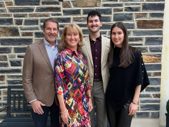 Davidson Alum Andy Cooke ’90 and Marjorie Havighurst Cooke ’91 and family