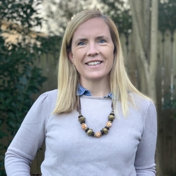 Elizabeth Brantley Bostian '01 Headshot