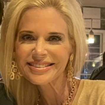 Erika Mehm Hines '96 Headshot